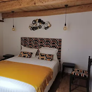  Hébergement de vacances Chez Francine La Chenevière